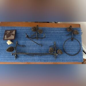🔴NEW🔴, Beautiful Brown Iron Pine Cone Bathroom Fixtures, Set of 4